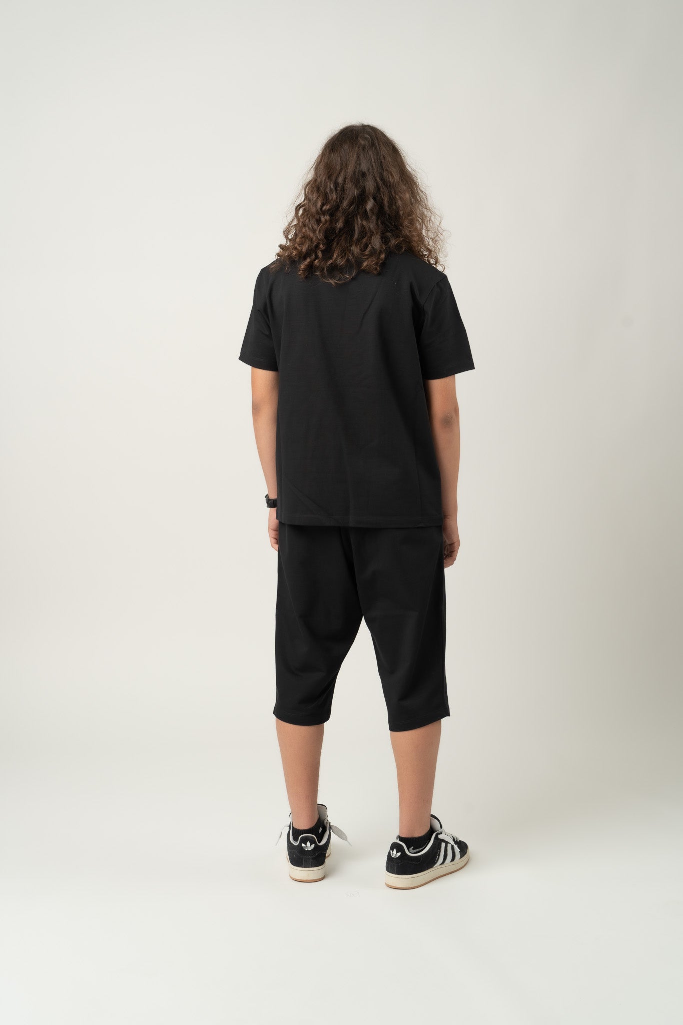 Short large Noir homme