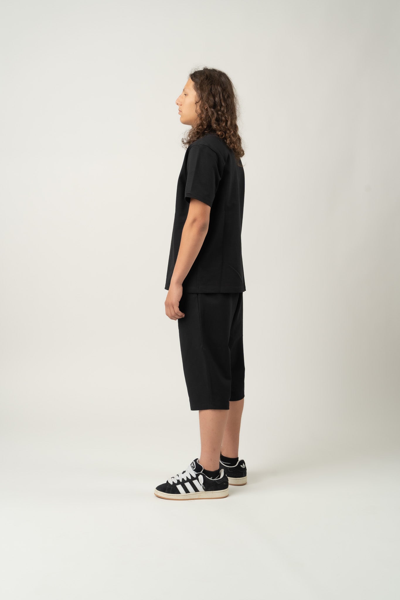 Short large Noir homme