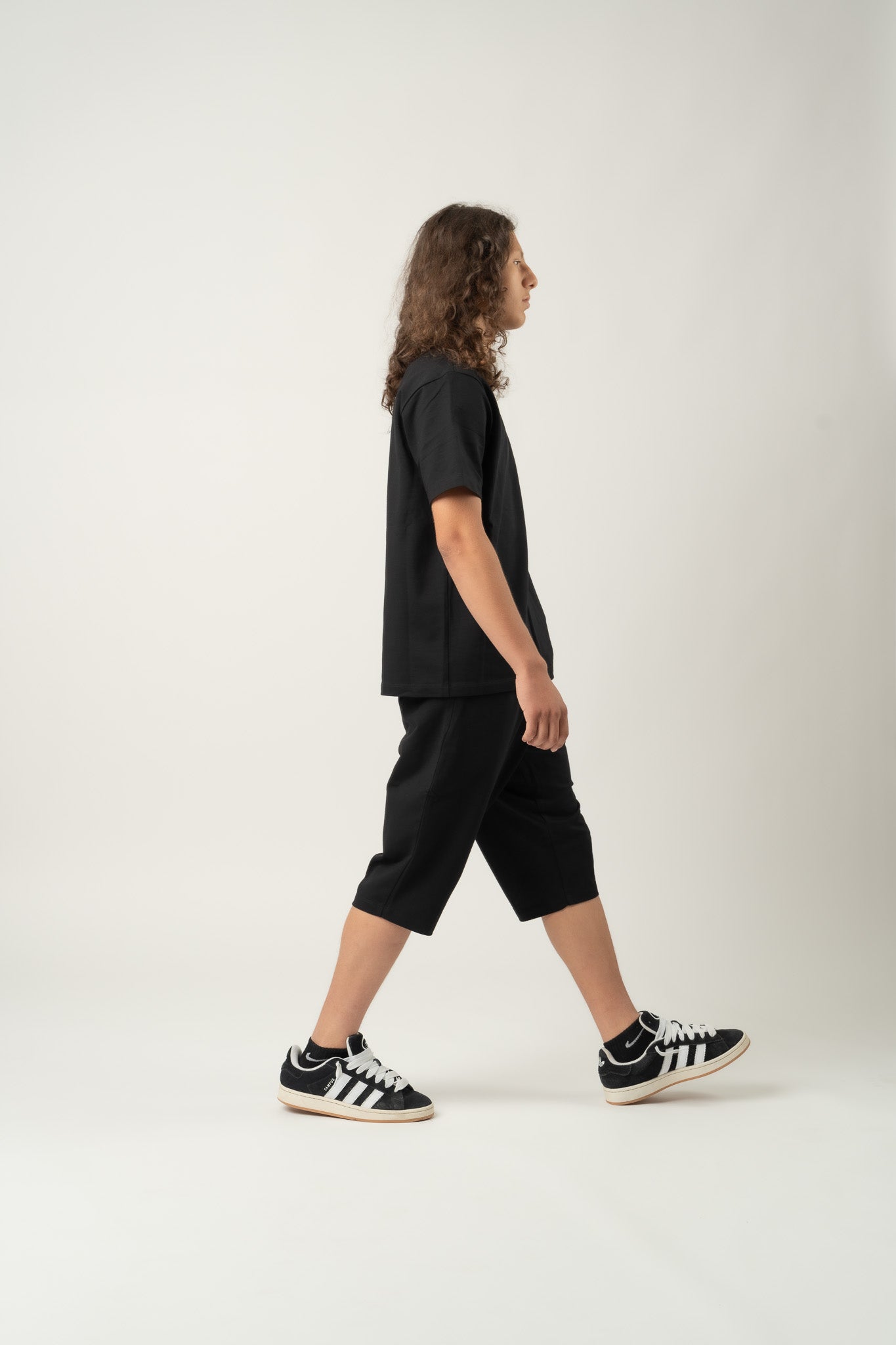 Short large Noir homme